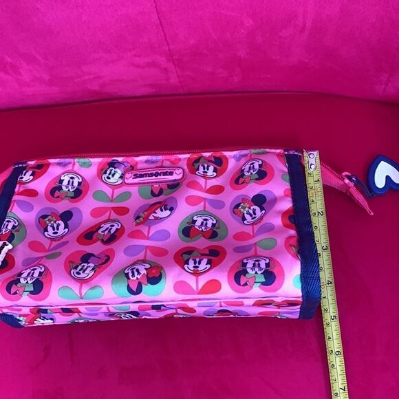 Samsonite Minnie Makeup Bag - Picture 9 of 10